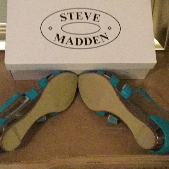 Shoes - Picture 3 of 3